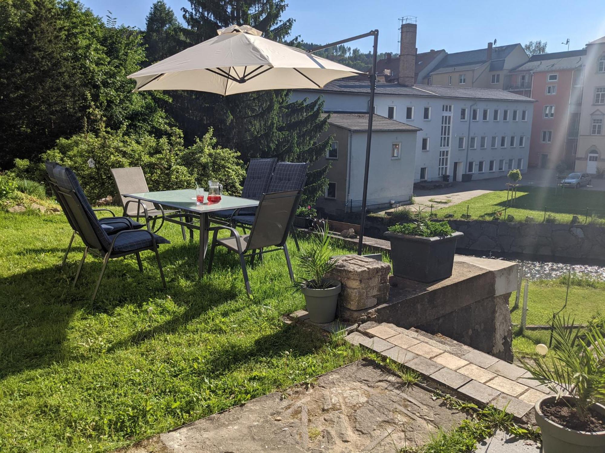 F1 - Urlaubsmagie - Helle Wohnung Mit Sauna & Pool & Whirlpool Sebnitz Exterior foto